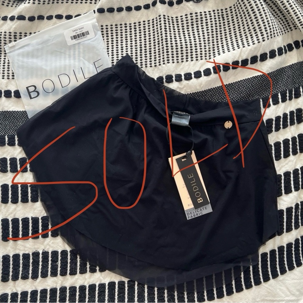 NWT Bodile Sara skirt M/L in Ash